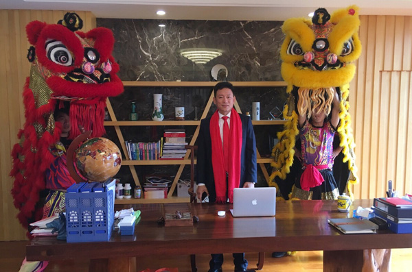 千秋偉業添錦繡 萬里鵬程展宏圖 —— 常青樹舞獅獻瑞賀新春，歡天喜地迎開工！